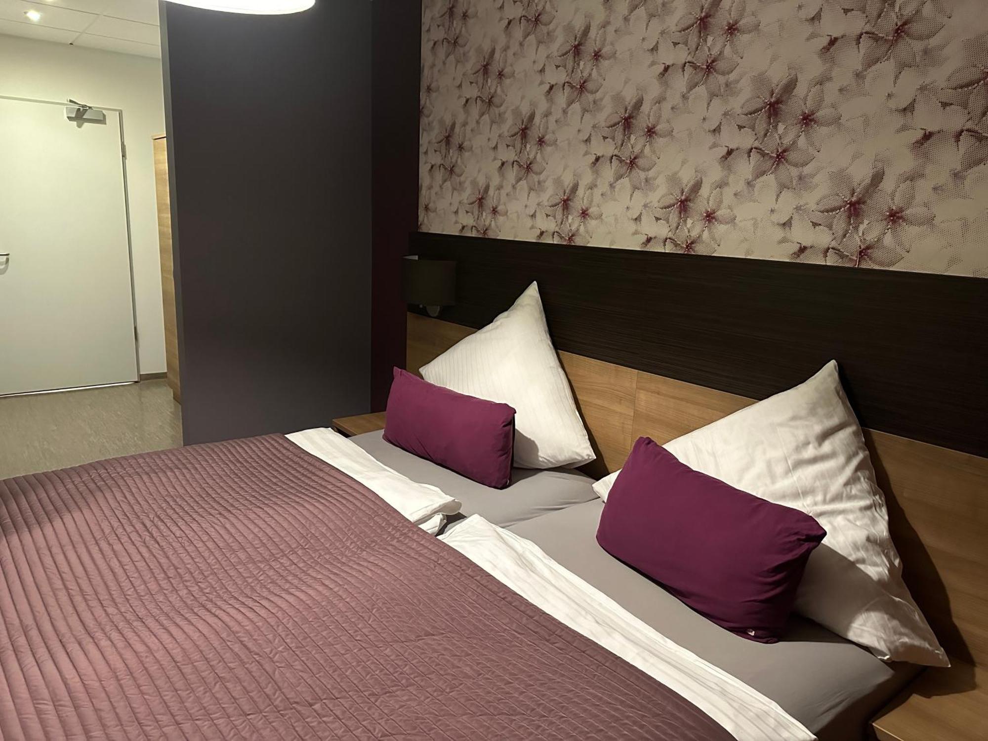 Hotel Efcannos Vechelde Ngoại thất bức ảnh